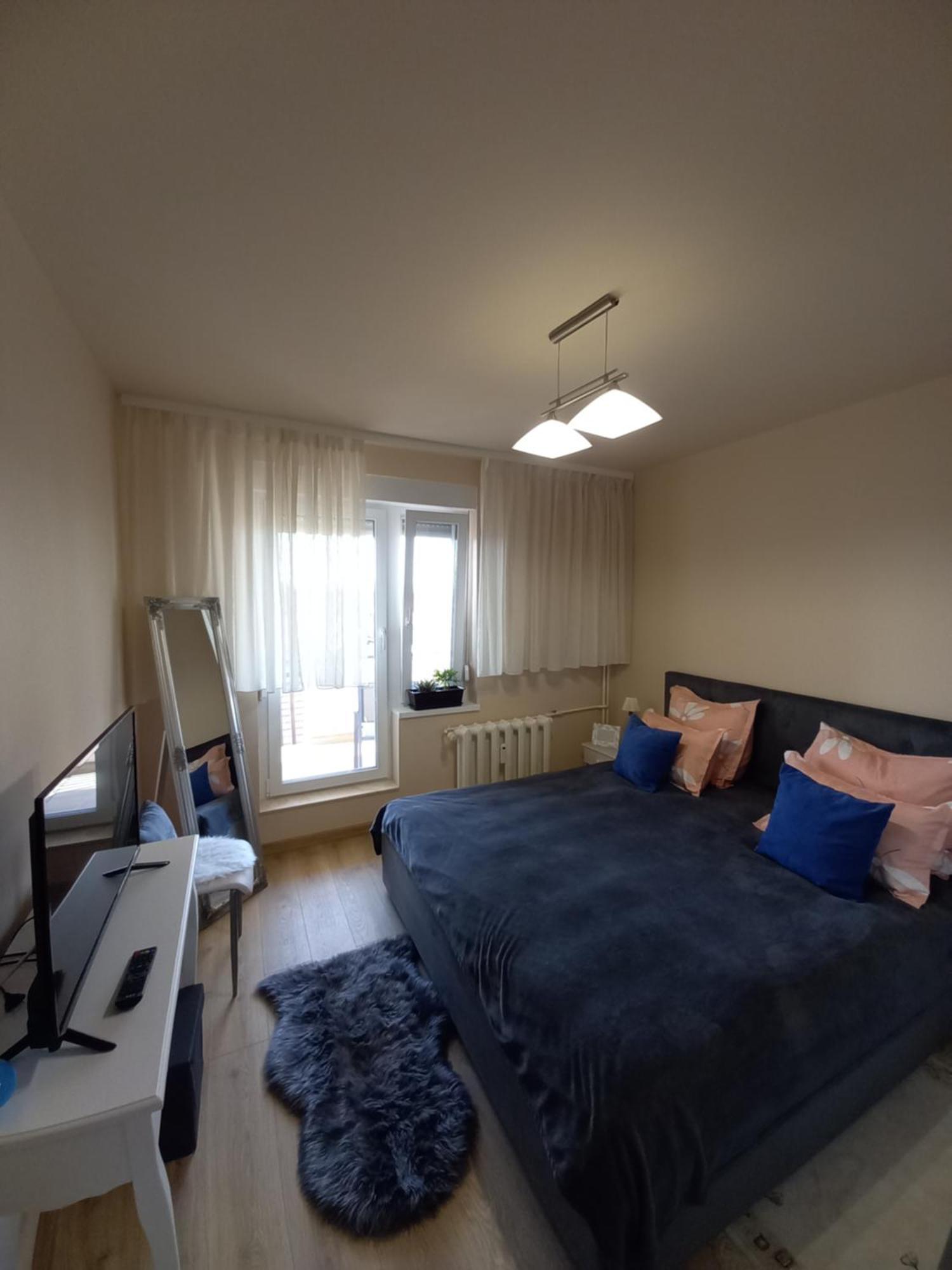 Tei Appartement Oradea Buitenkant foto